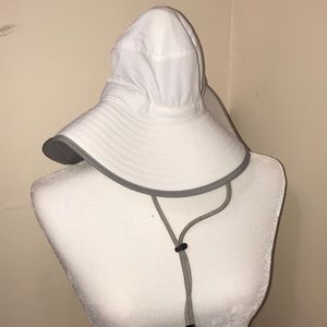 NWOT Crisp White REI Draw String Hat
